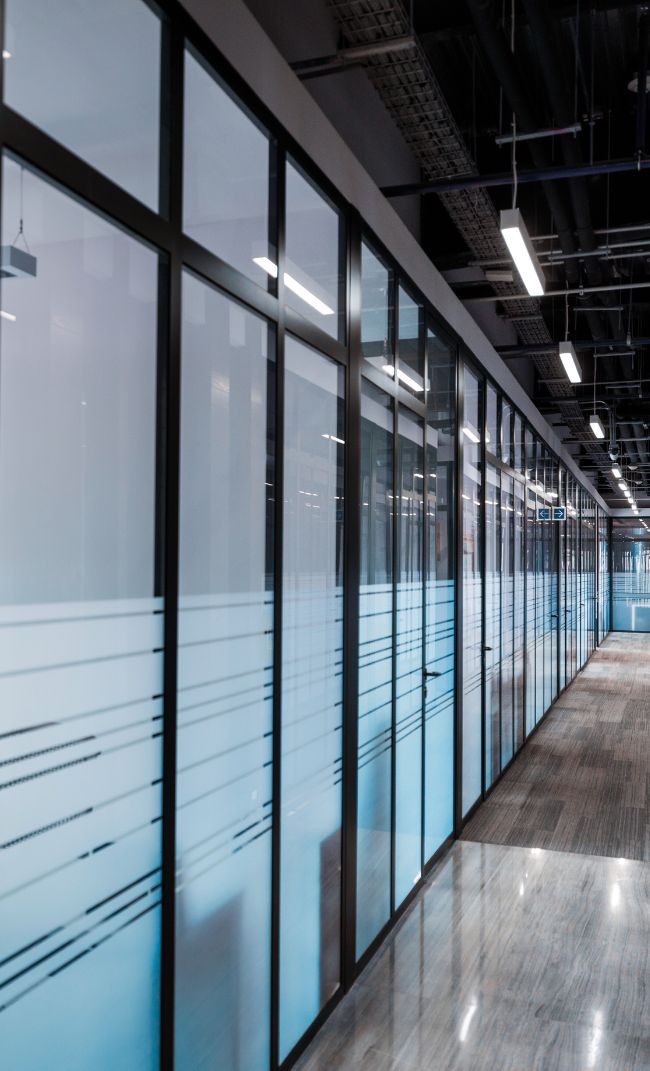 parede de vidro em Contagem